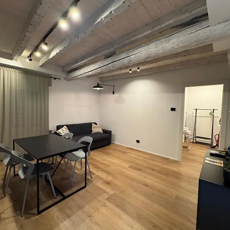 Pedroom Lägenhet Bergamo